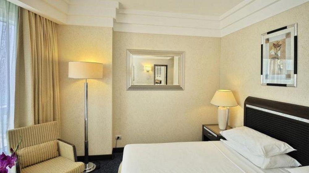 Hotel Oran Bay Managed By Accor Екстериор снимка