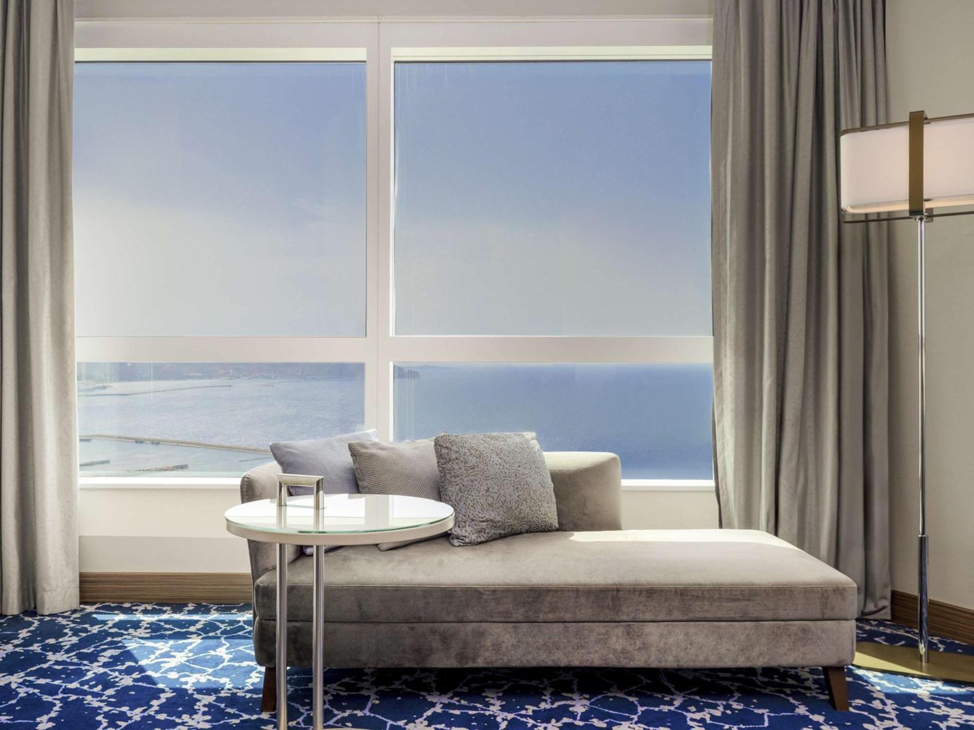 Hotel Oran Bay Managed By Accor Екстериор снимка