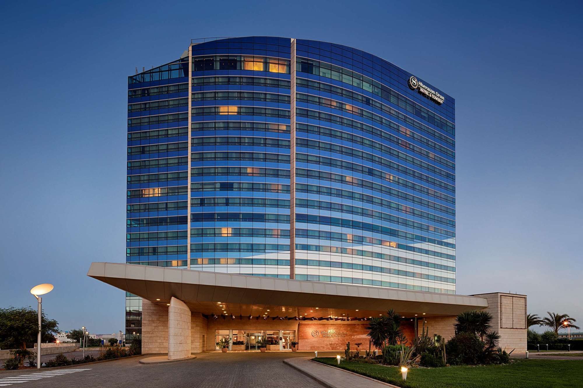Hotel Oran Bay Managed By Accor Екстериор снимка