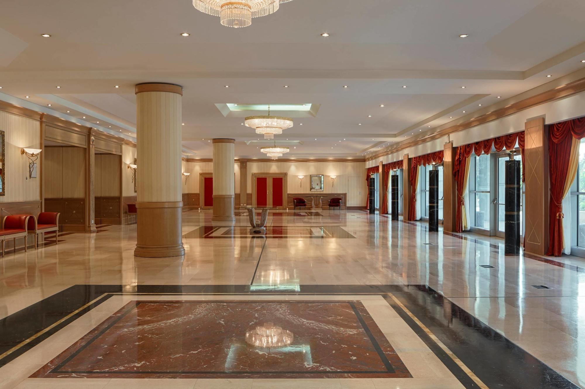 Hotel Oran Bay Managed By Accor Екстериор снимка